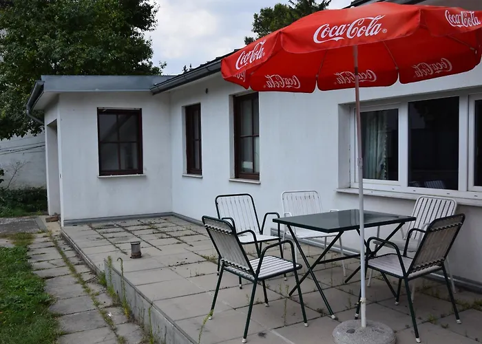 Central-vintage With Free Parking And 5min Walk To Metro Βίλα