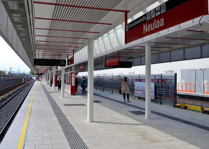 Central-vintage With Free Parking And 5min Walk To Metro Βίλα *