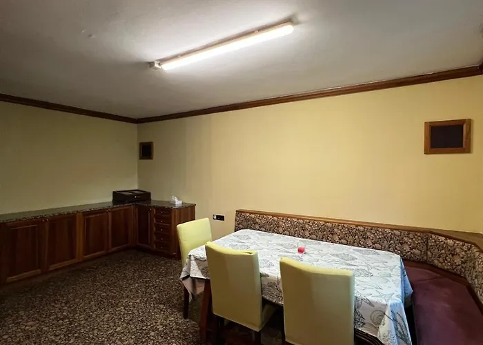 Central-vintage With Free Parking And 5min Walk To Metro Βιέννη